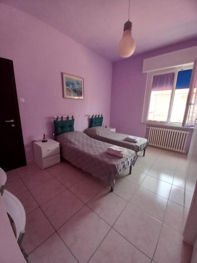 Affittacamere Appartamento Colorato Ferrara Exteriör bild
