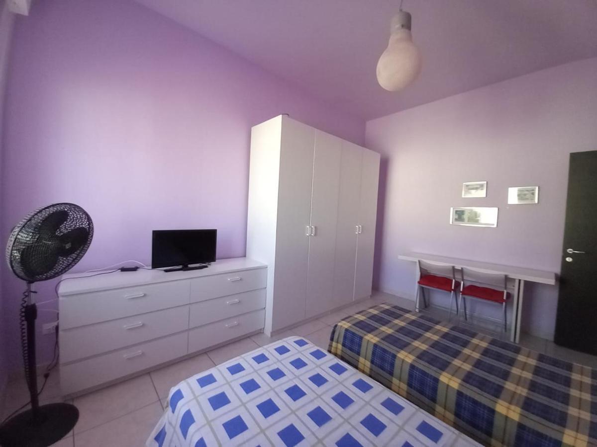 Affittacamere Appartamento Colorato Ferrara Exteriör bild